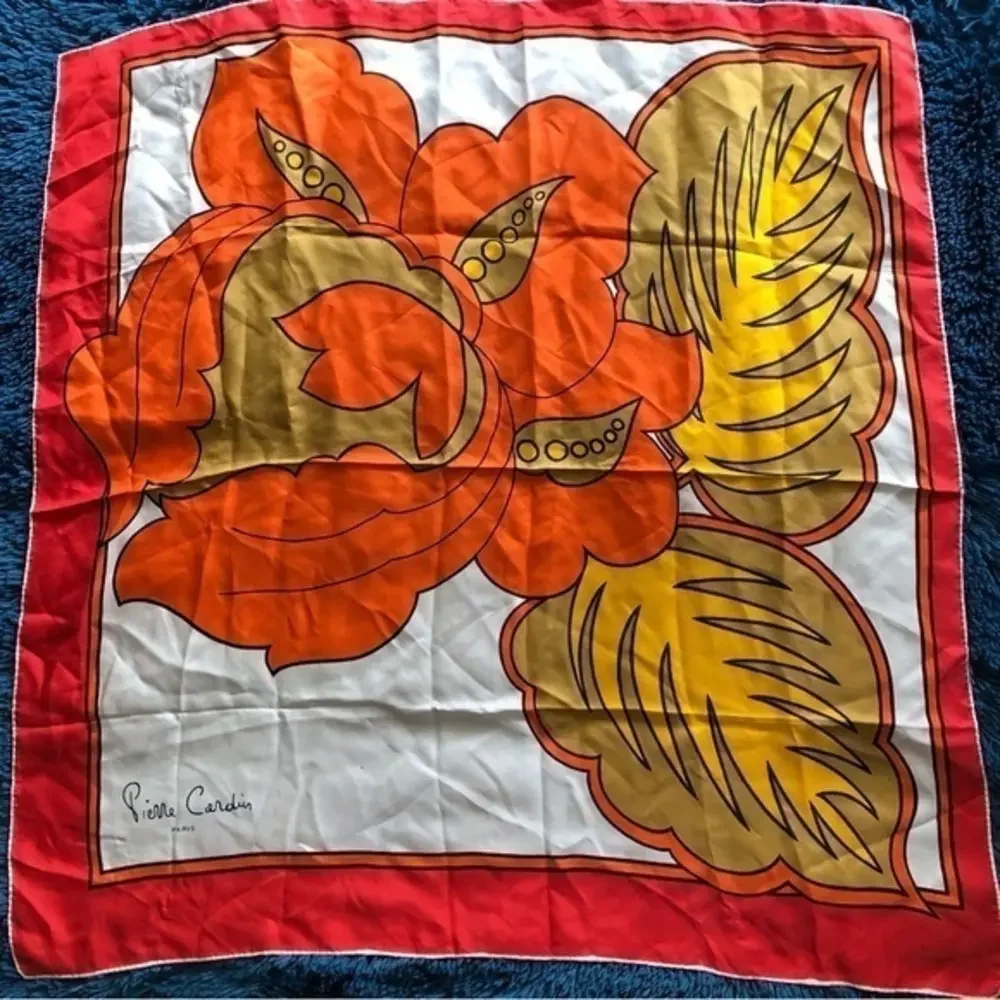 Pierre‎ Cardin Paris Silk Scarf big flower . 30x29 VTG . I had this for 20+ year